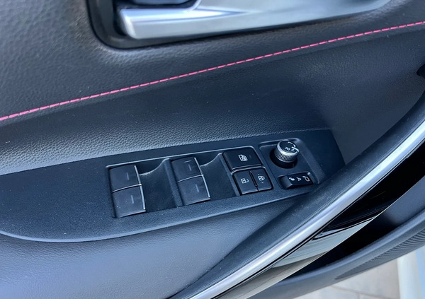 Toyota Corolla cena 85900 przebieg: 45000, rok produkcji 2019 z Turek małe 781